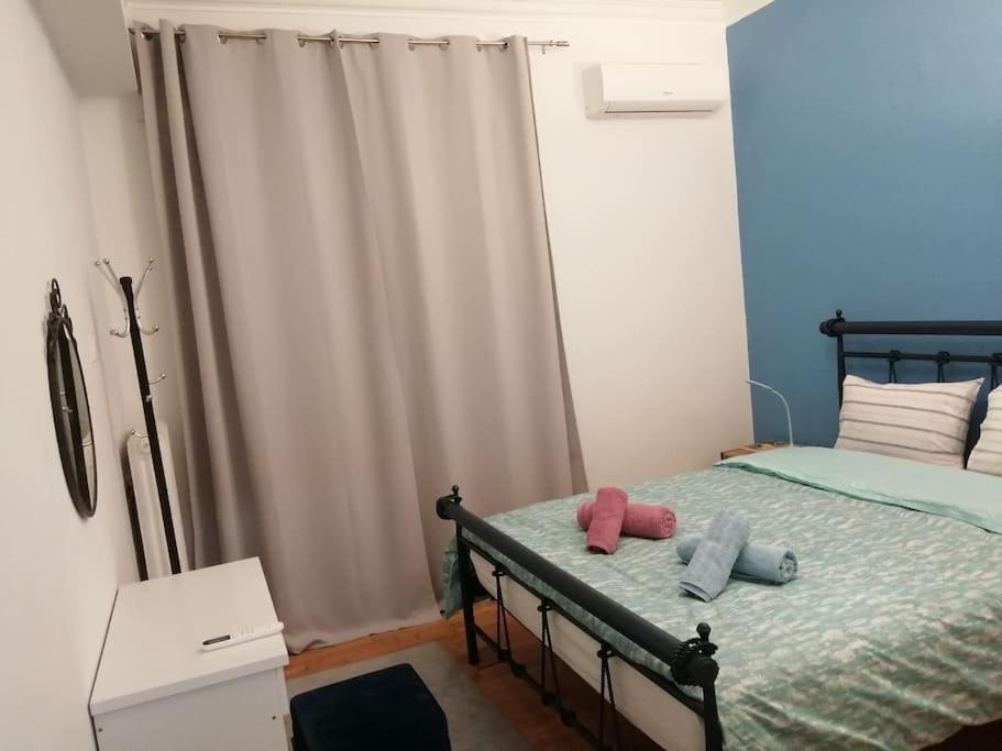 Ανακαινισμένο 8 Λεπτά Από Το Μετρό. Apartment Athena Bagian luar foto