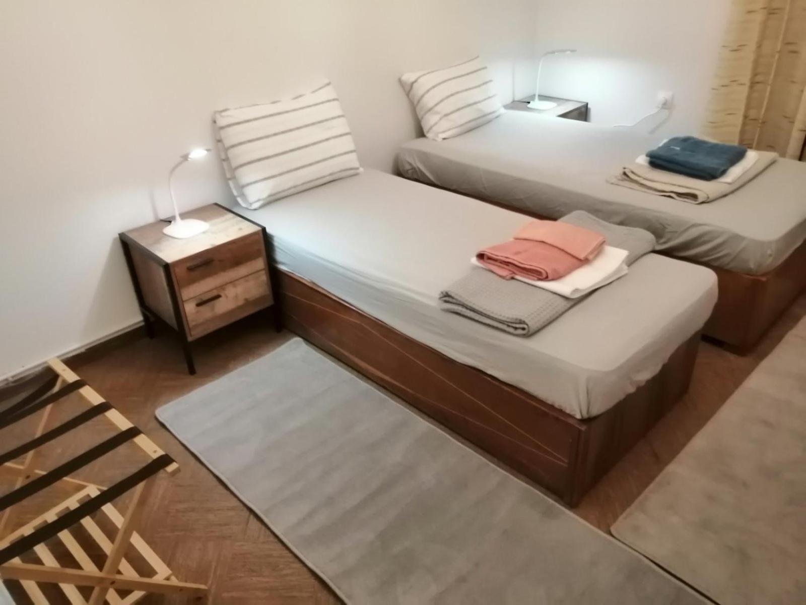 Ανακαινισμένο 8 Λεπτά Από Το Μετρό. Apartment Athena Bagian luar foto