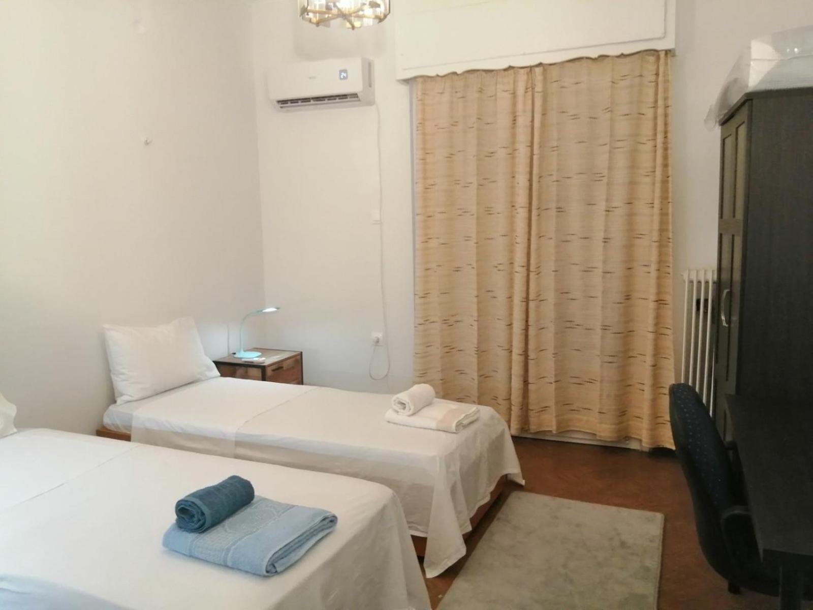 Ανακαινισμένο 8 Λεπτά Από Το Μετρό. Apartment Athena Bagian luar foto
